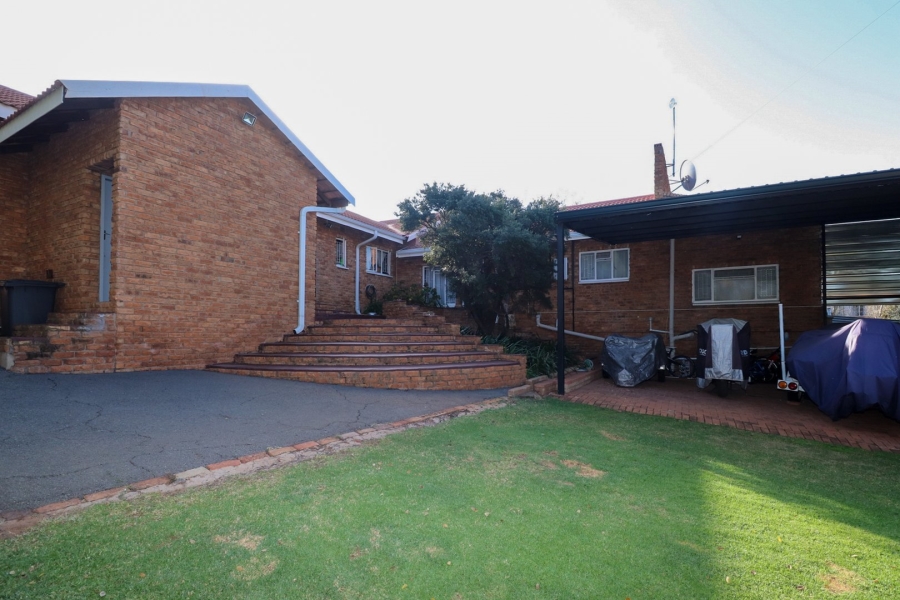 4 Bedroom Property for Sale in Doringkruin North West